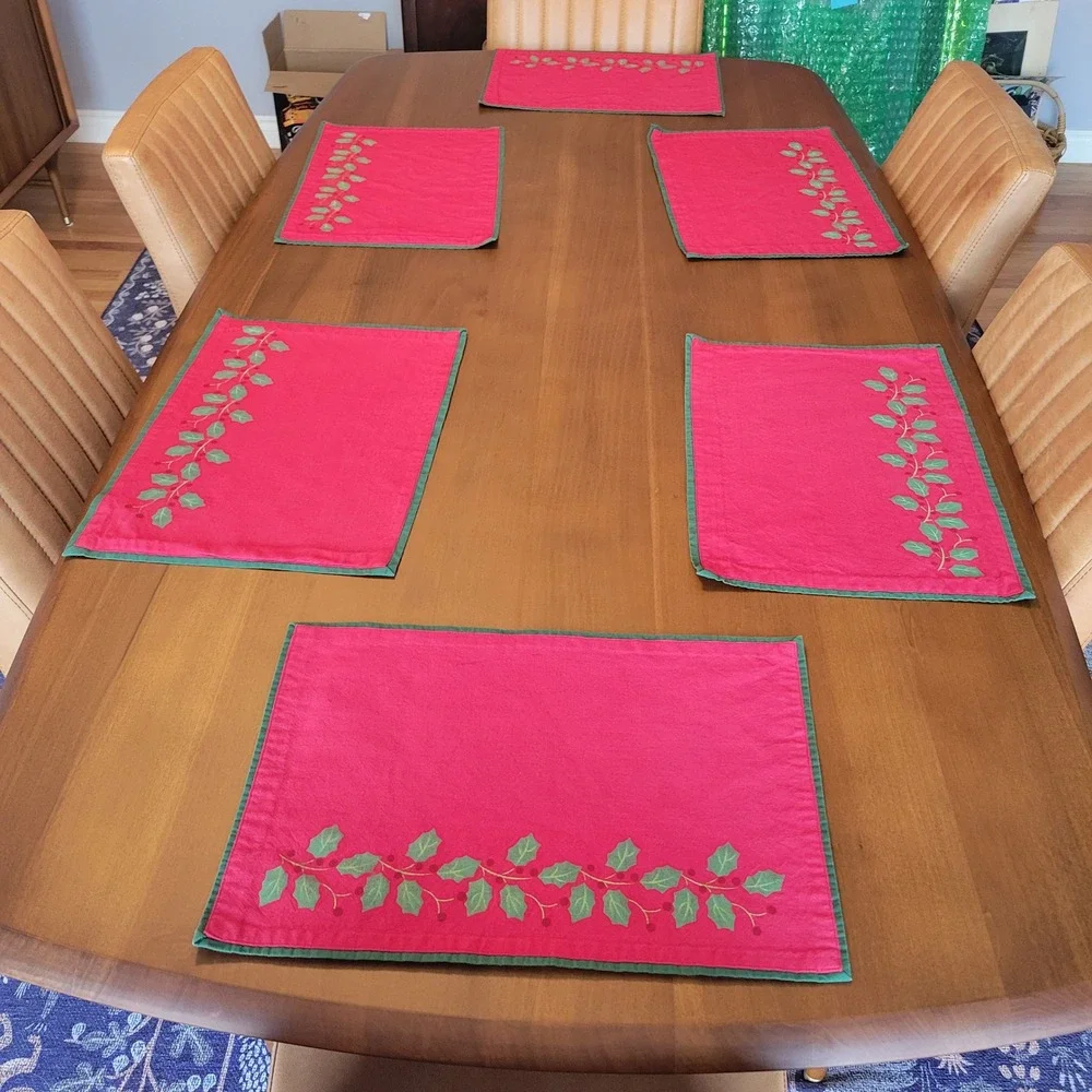 Christmas Holly Berry Red Green Reversible Cotton Placemats Set of 8 Holiday